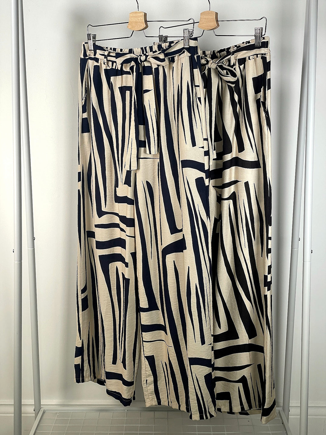 Abstract Print Wide Leg Trousers | Navy