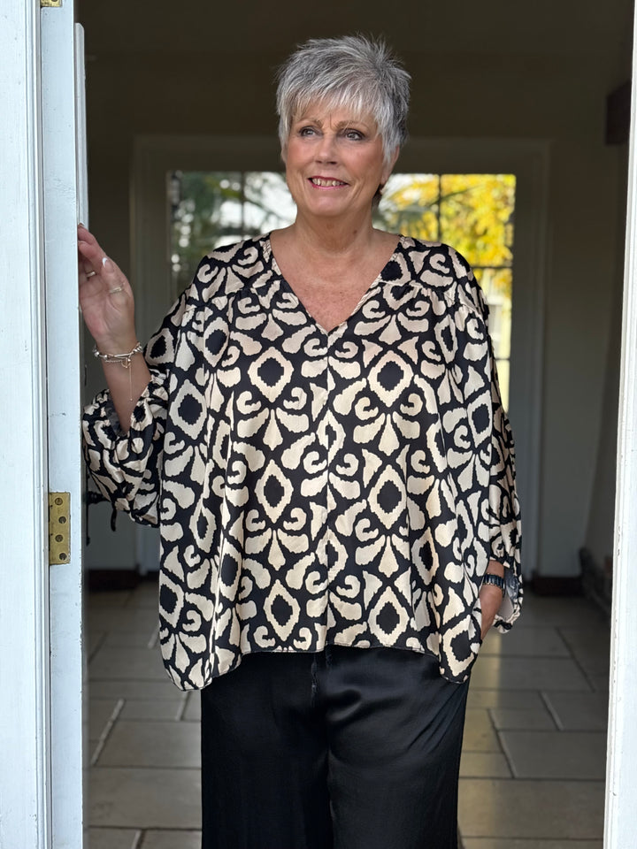 Funky Print Floaty Top | Black & Cream