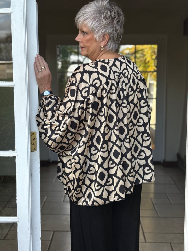 Funky Print Floaty Top | Black & Cream