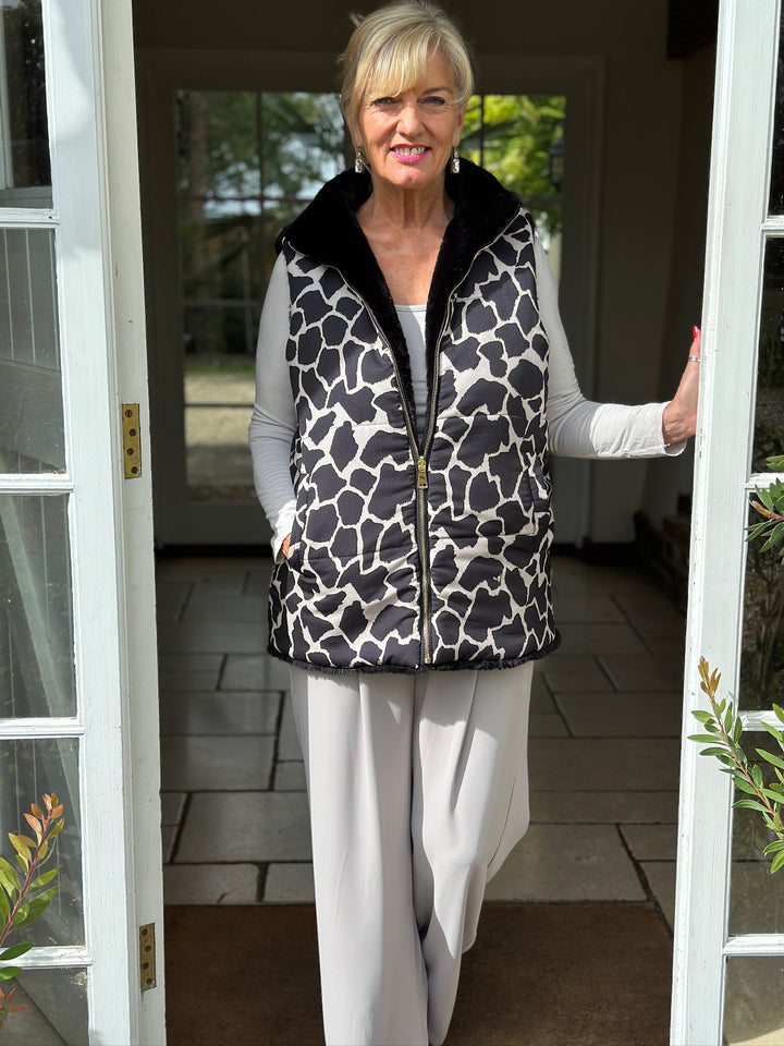 Animal Print Reversible Gilet - Malissa J | Giraffe
