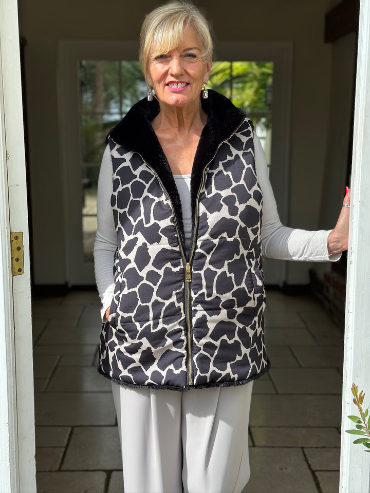 Animal Print Reversible Gilet - Malissa J | Giraffe