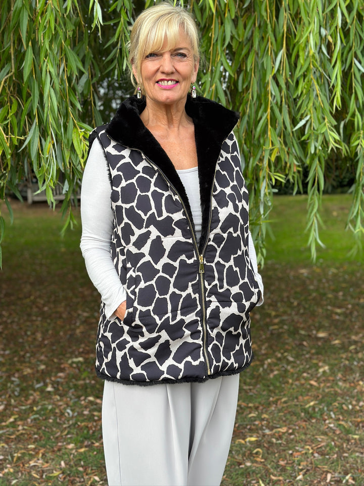 Animal Print Reversible Gilet - Malissa J | Giraffe