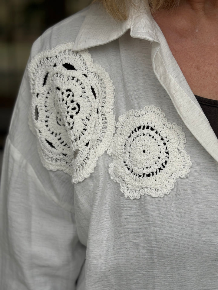 Crochet Flower Blouse l Cream