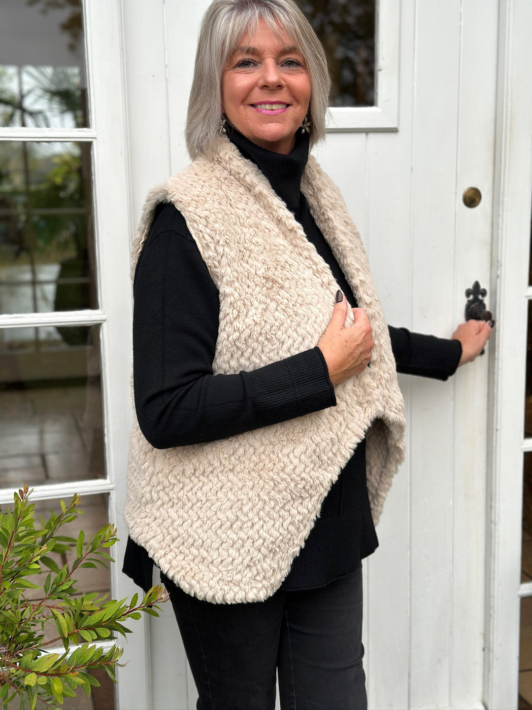 Teddy Soft Faux Fur Gilet | Crème Brûlée