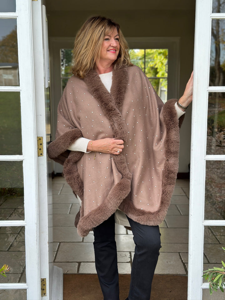 Sparkle Faux Fur Wrap | Chocolate