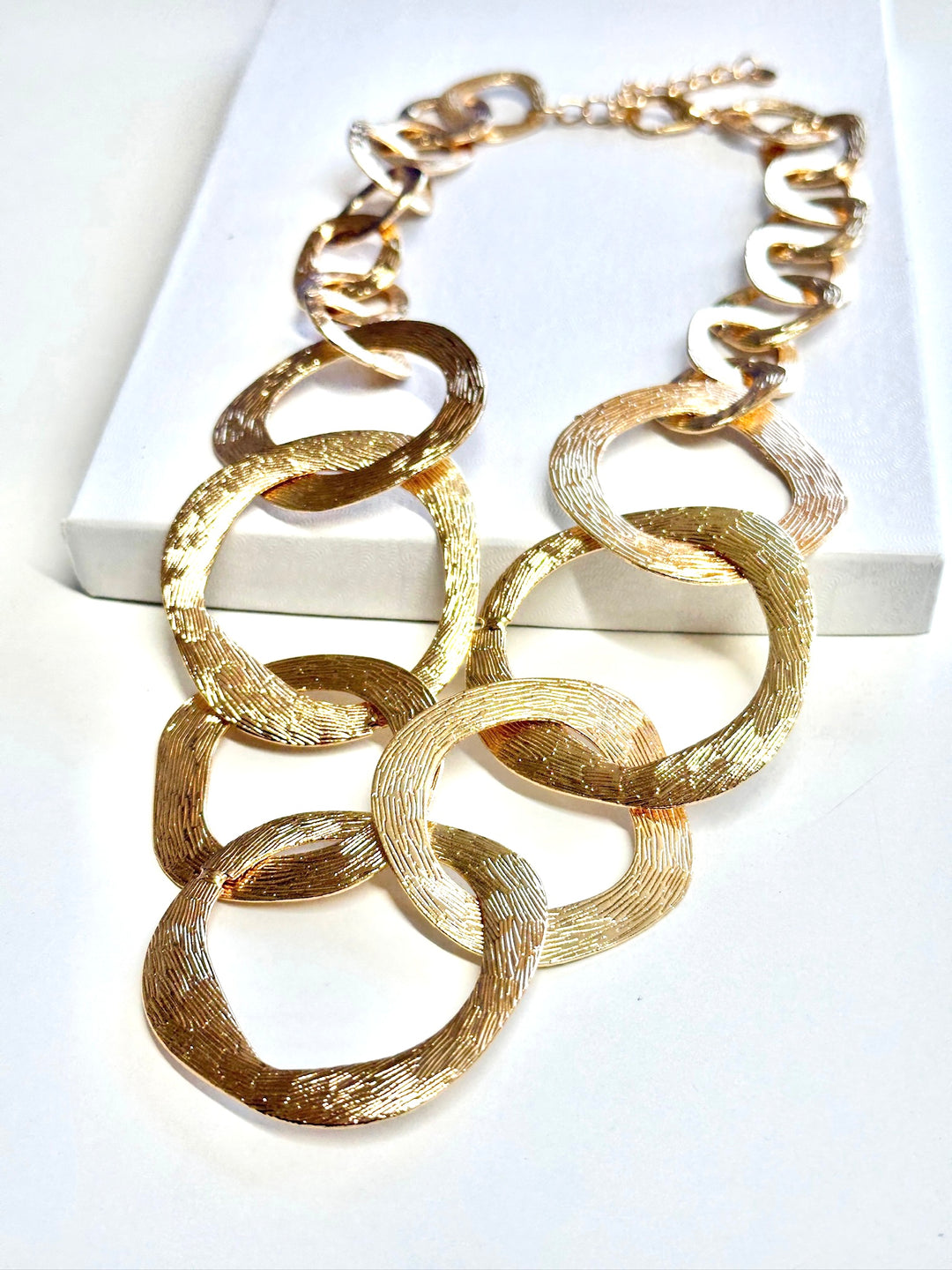 Short Ringlet Necklace - Gold